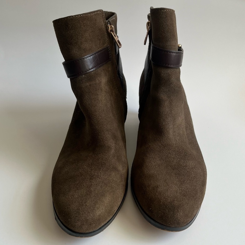 COACH- Dark Green Olive Ankle Boots with Zipper Size 7.5 - Picture 2 of 13